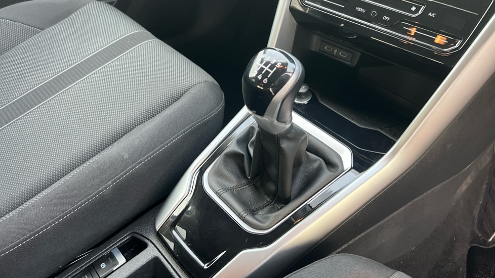 Used Volkswagen T-Roc 2023 for sale - 76526500: Photo 36