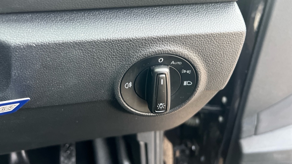 Used Volkswagen T-Roc 2023 for sale - 76526500: Photo 45