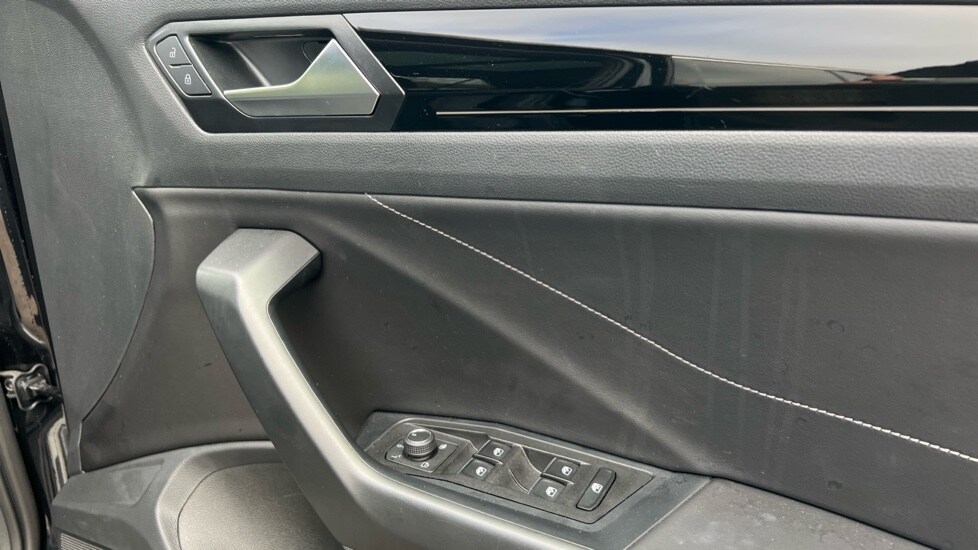 Used Volkswagen T-Roc 2025 for sale - 76873517: Photo 37