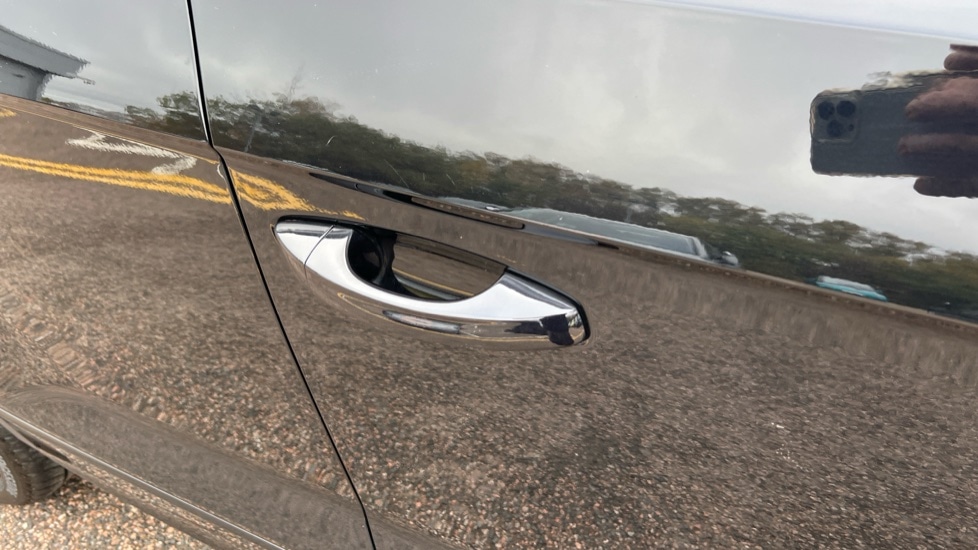 Used Volkswagen T-Roc 2025 for sale - 76873517: Photo 44