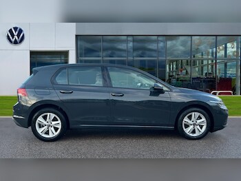 Used Volkswagen Golf 2023 for sale - 76971480: Photo