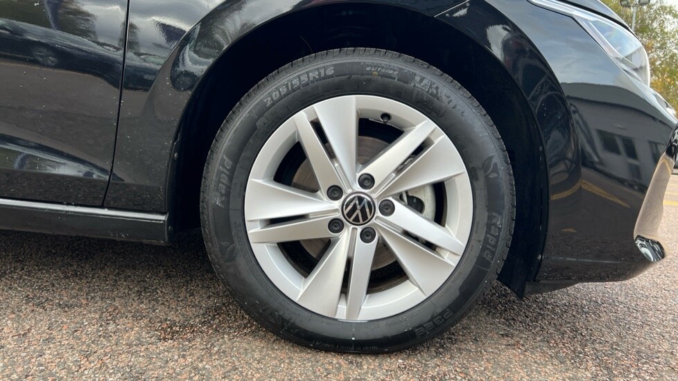 Used Volkswagen Golf 2025 for sale - 76479727: Photo 20