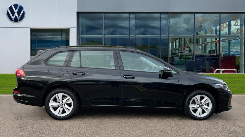 Used Volkswagen Golf 2025 for sale - 76479727: Photo 4