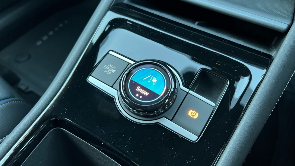 Used Volkswagen Touran 2025 for sale - 77060618: Photo 51