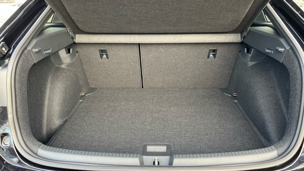 Used Volkswagen Taigo 2025 for sale - 76873840: Photo 16