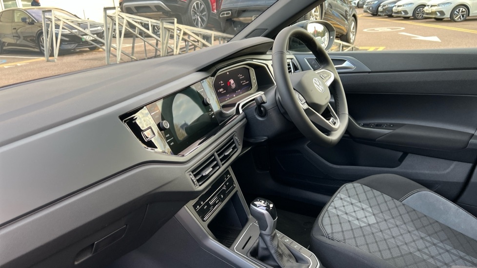 Used Volkswagen Taigo 2025 for sale - 76873840: Photo 2