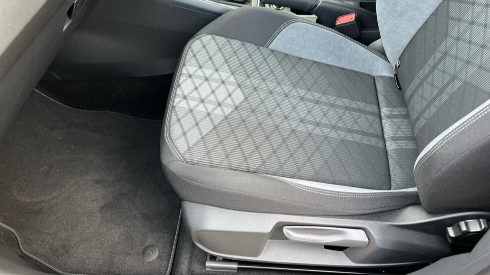 Used Volkswagen Taigo 2025 for sale - 76873840: Photo 39