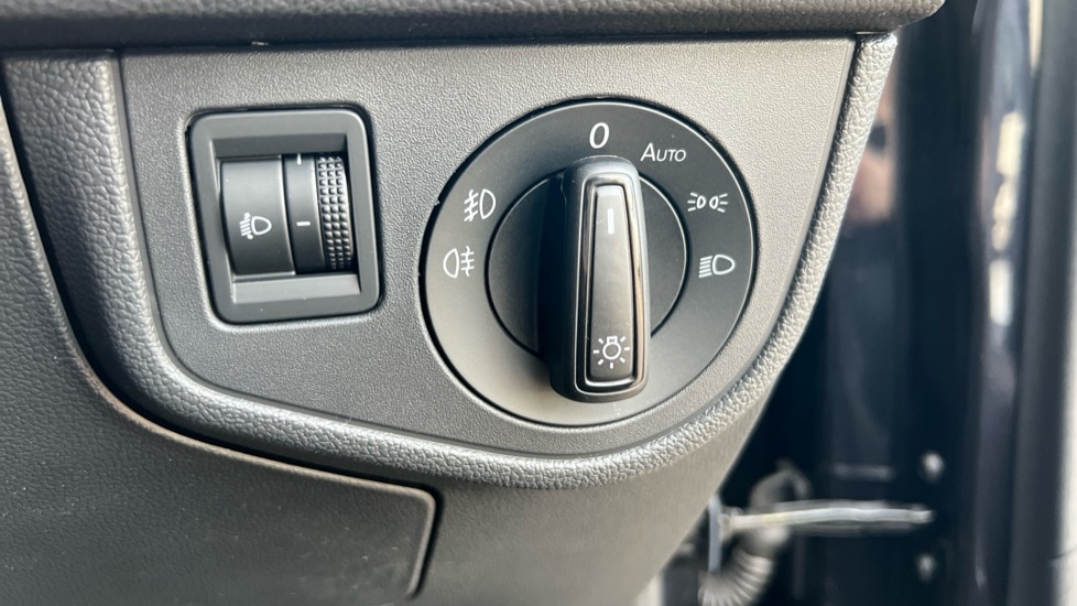 Used Volkswagen Taigo 2025 for sale - 76873840: Photo 45