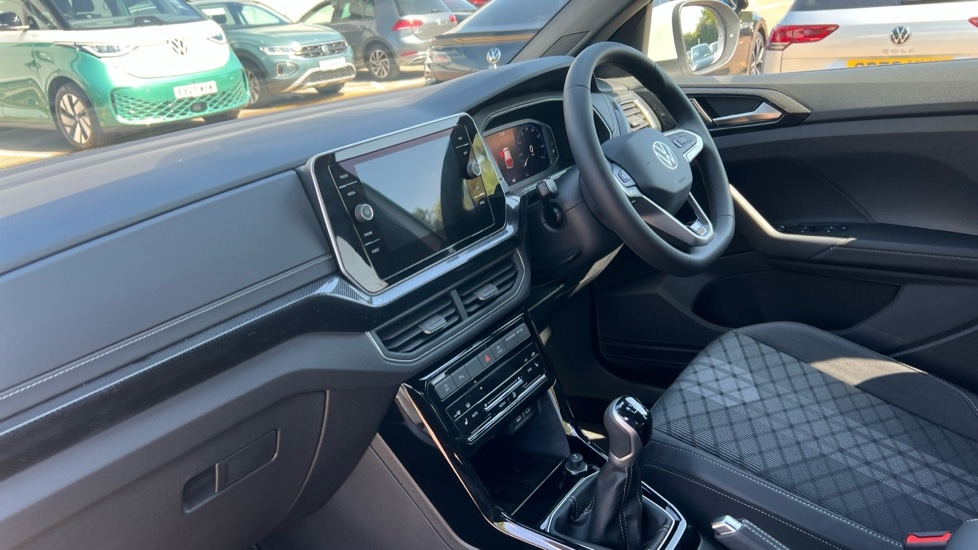 Used Volkswagen T-Cross 2025 for sale - 75860265: Photo 2