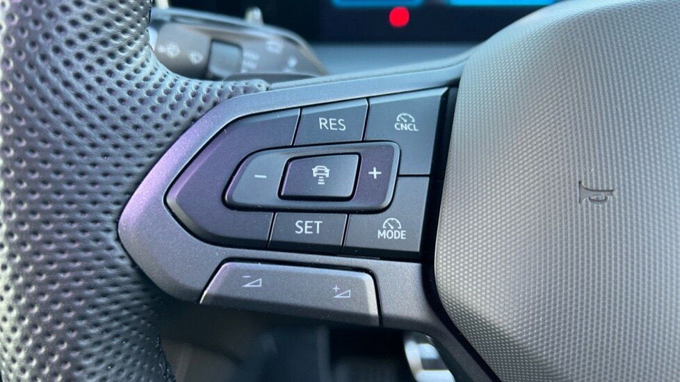 Used Volkswagen Touran 2025 for sale - 77018315: Photo 31