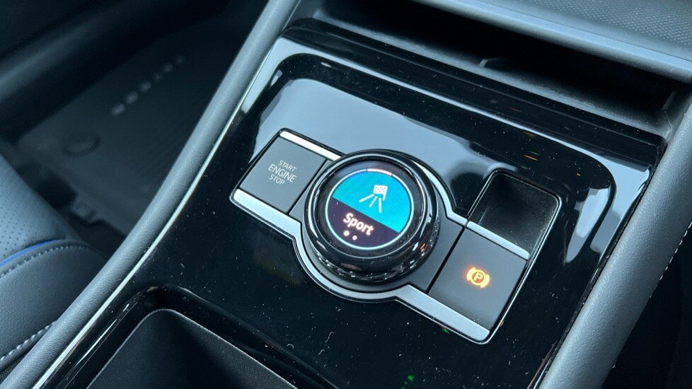 Used Volkswagen Touran 2025 for sale - 77018315: Photo 48