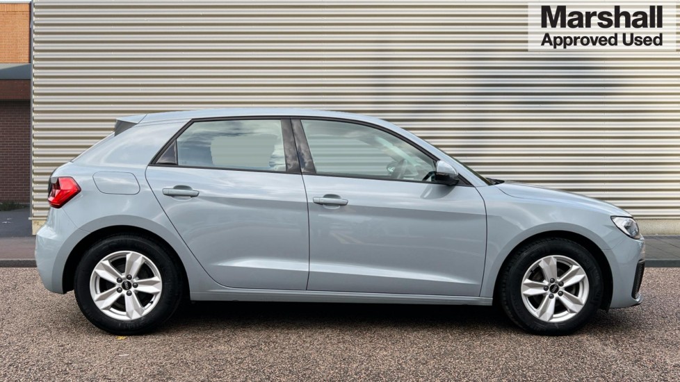 Used Audi A1 2022 for sale - 77010272: Photo 2