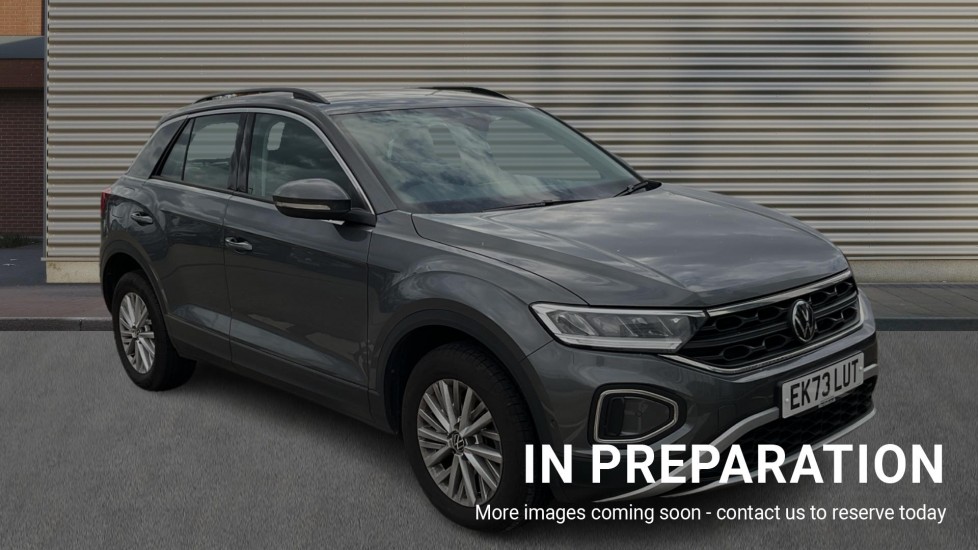 Used Volkswagen T-Roc 2023 for sale - 76475030: Photo 1