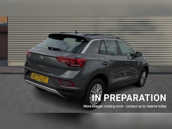 Used Volkswagen T-Roc 2023 for sale - 76475030: Photo