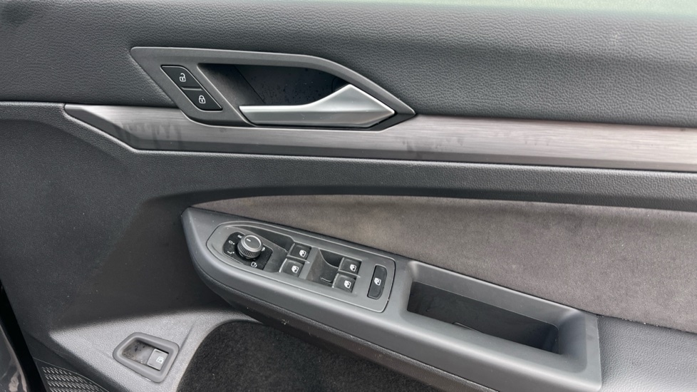 Used Volkswagen Golf 2022 for sale - 77050915: Photo 37