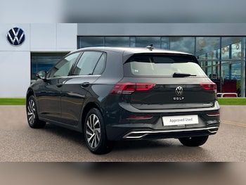 Used Volkswagen Golf 2022 for sale - 77050915: Photo