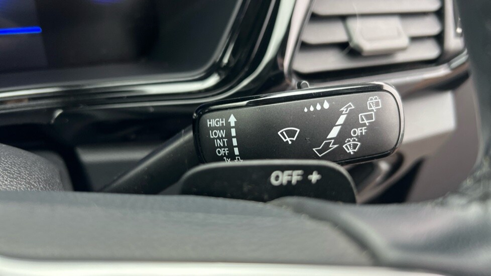 Used Volkswagen T-Cross 2022 for sale - 76640244: Photo 32