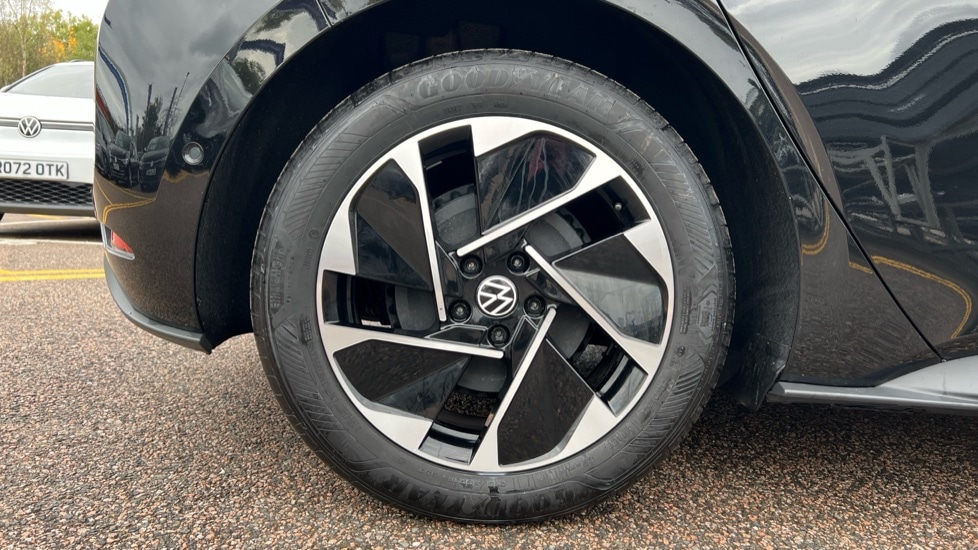 Used Volkswagen ID.3 2025 for sale - 76869705: Photo 5