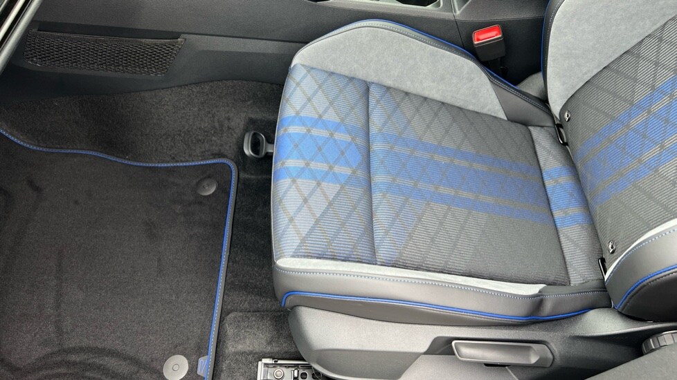 Used Volkswagen Golf 2025 for sale - 76873606: Photo 39