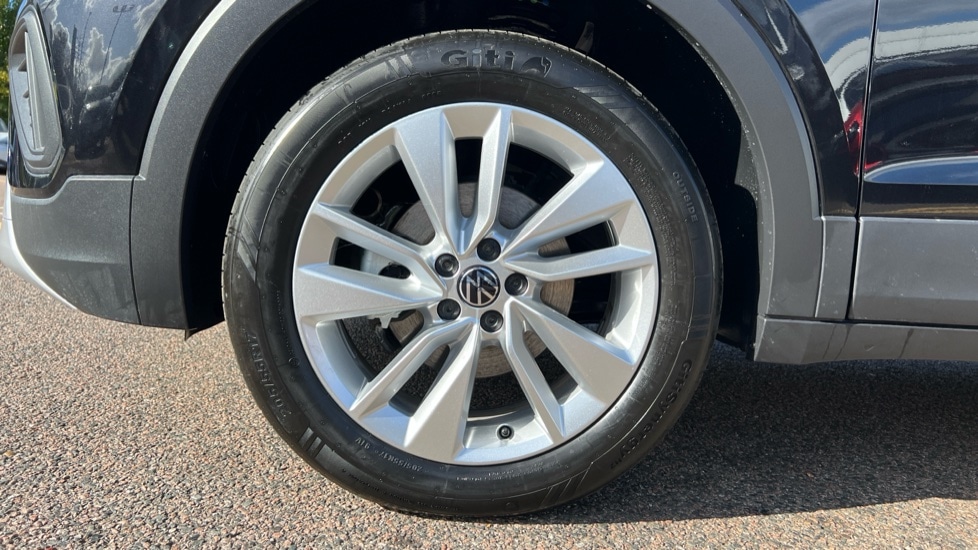 Used Volkswagen T-Cross 2025 for sale - 76870279: Photo 18