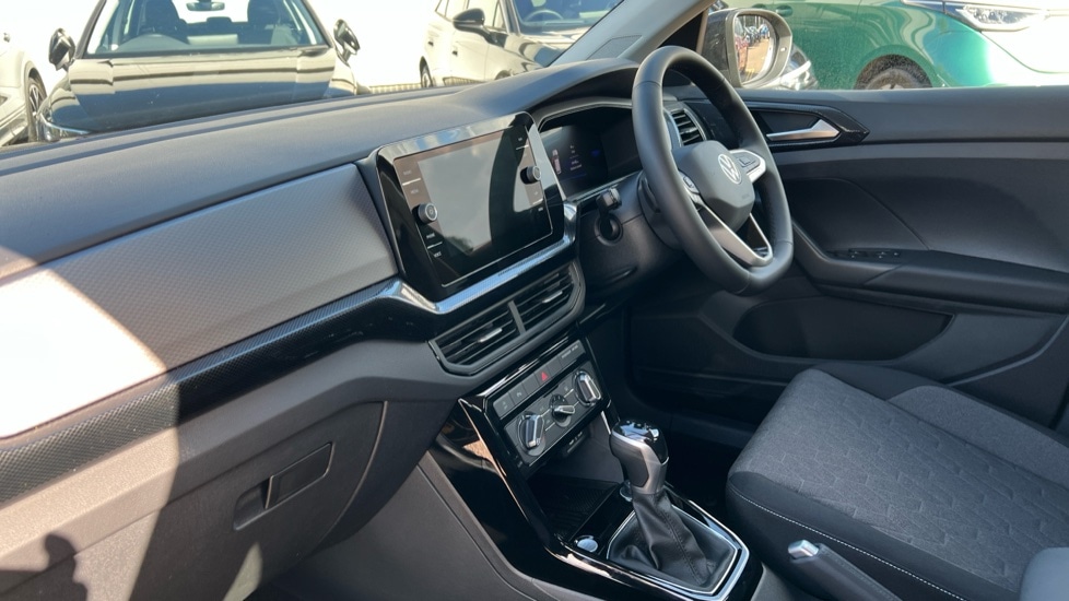 Used Volkswagen T-Cross 2025 for sale - 76870279: Photo 2