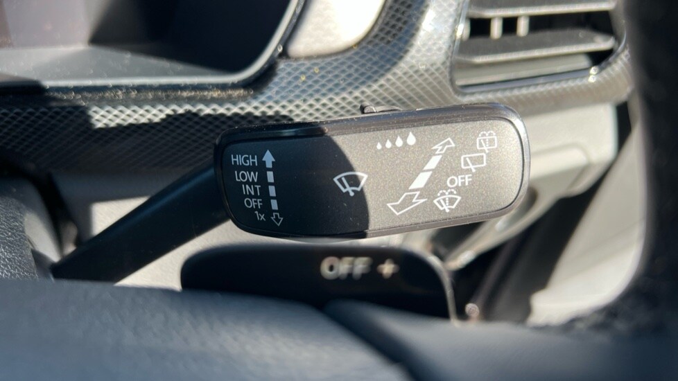 Used Volkswagen T-Cross 2025 for sale - 76870279: Photo 32