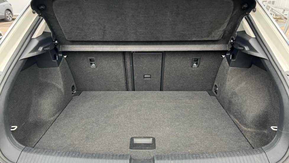 Used Volkswagen T-Roc 2022 for sale - 76869524: Photo 16