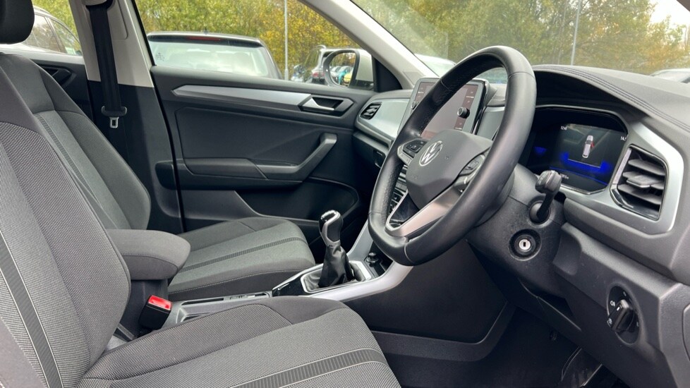 Used Volkswagen T-Roc 2022 for sale - 76869524: Photo 26