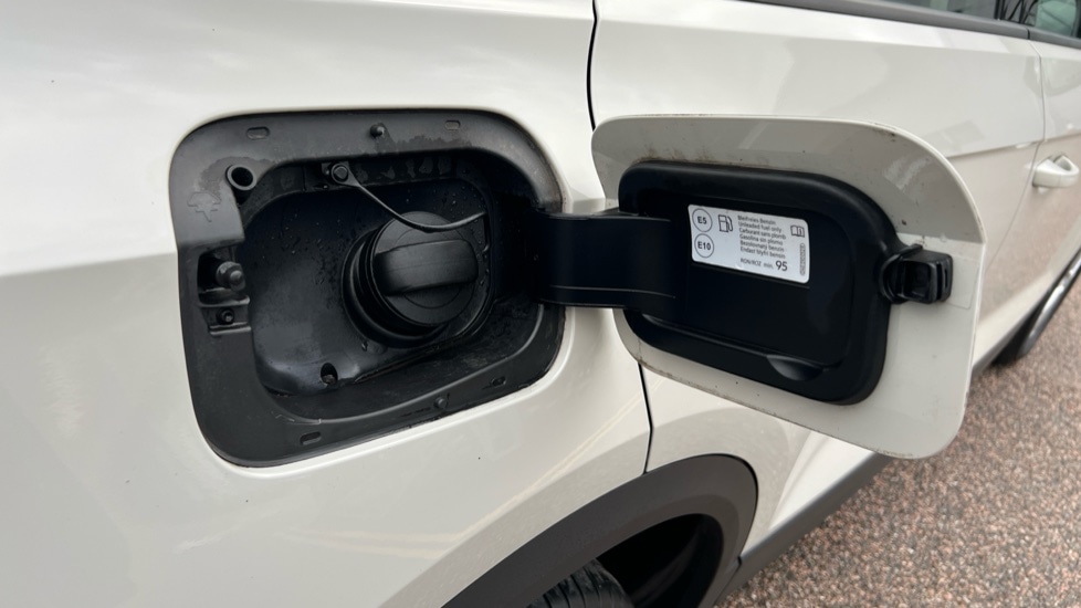 Used Volkswagen T-Roc 2022 for sale - 76869524: Photo 29