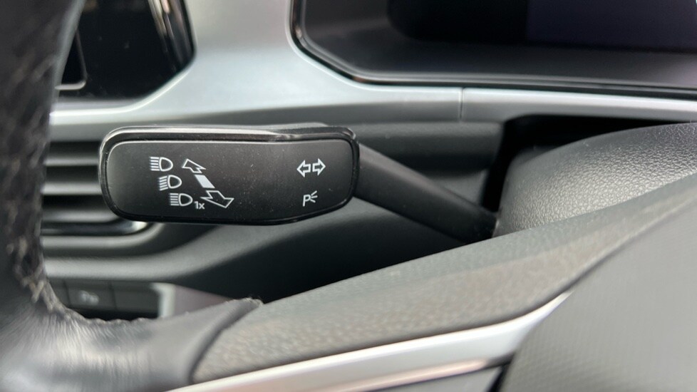 Used Volkswagen T-Roc 2022 for sale - 76869524: Photo 33