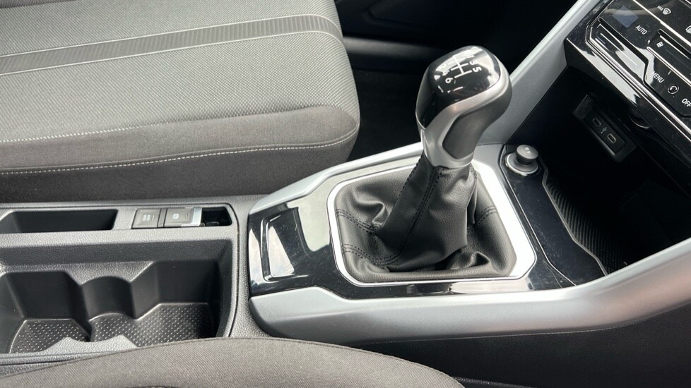 Used Volkswagen T-Roc 2022 for sale - 76869524: Photo 35