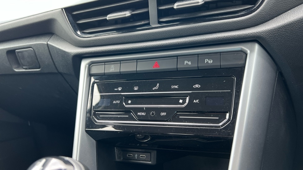 Used Volkswagen T-Roc 2022 for sale - 76869524: Photo 46