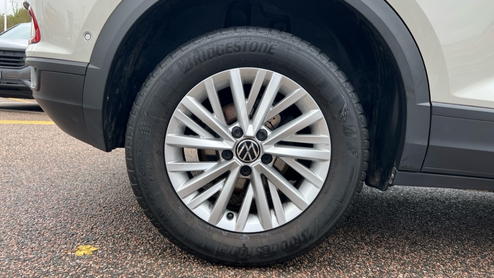 Used Volkswagen T-Roc 2022 for sale - 76869524: Photo 5