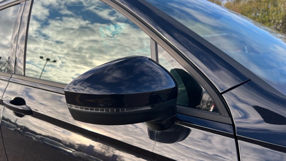 Used Volkswagen Tiguan 2022 for sale - 76609593: Photo 43