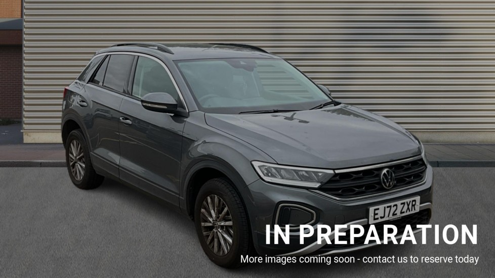 Used Volkswagen T-Roc 2023 for sale - 76079434: Photo 1