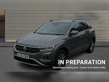 Used Volkswagen T-Roc 2023 for sale - 76079434: Photo