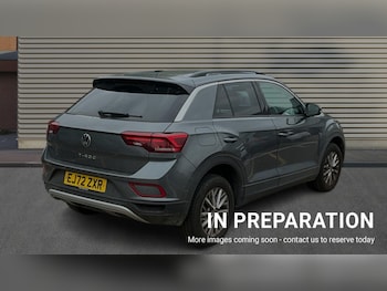 Used Volkswagen T-Roc 2023 for sale - 76079434: Photo