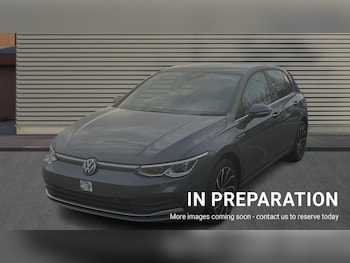 Used Volkswagen Golf 2023 for sale - 76874669: Photo