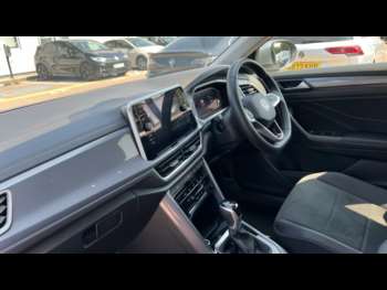 Used Volkswagen T-Roc 2024 for sale - 74885497: Photo