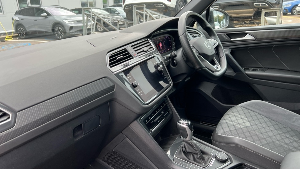 Used Volkswagen Tiguan 2023 for sale - 76217098: Photo 2