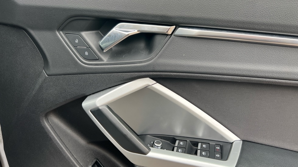 Used Audi Q3 2019 for sale - 76154741: Photo 30