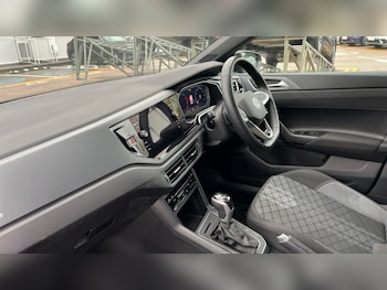 Used Volkswagen Polo 2024 for sale - 76826822: Photo