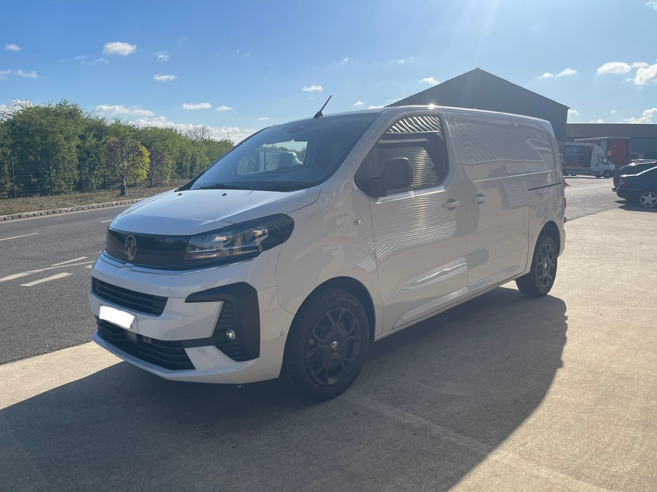 Used Vauxhall Vivaro for sale - 76193475: Photo 1