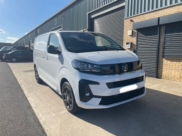 Used Vauxhall Vivaro for sale - 76193475: Photo 4