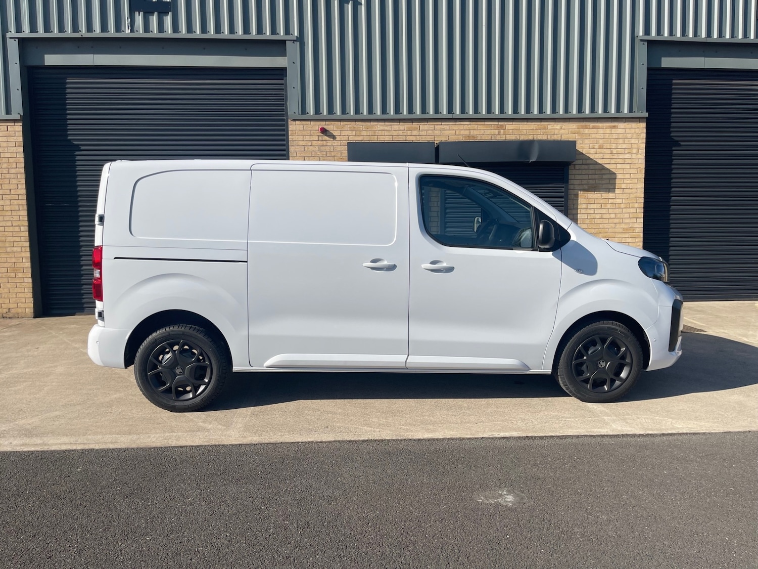 Used Vauxhall Vivaro for sale - 76193475: Photo 8