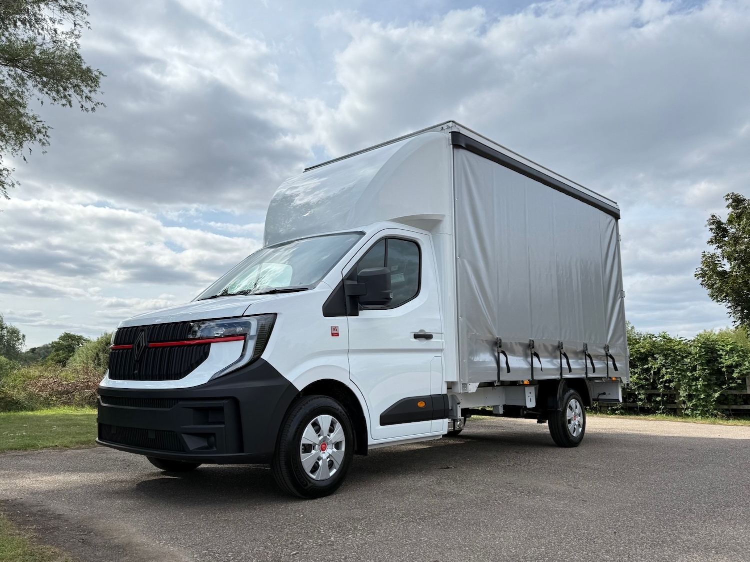 Used Renault Master for sale - 76254826: Photo 2