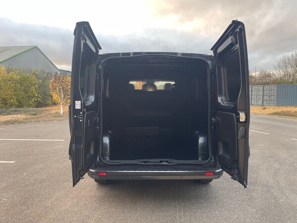 Used Renault Trafic for sale - 76143530: Photo 10