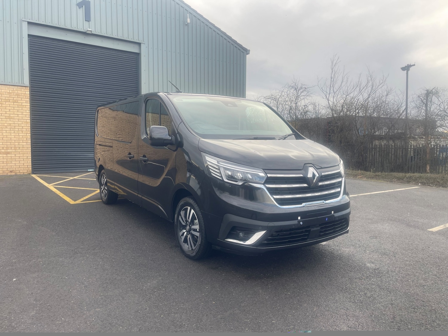 Used Renault Trafic for sale - 76143530: Photo 2