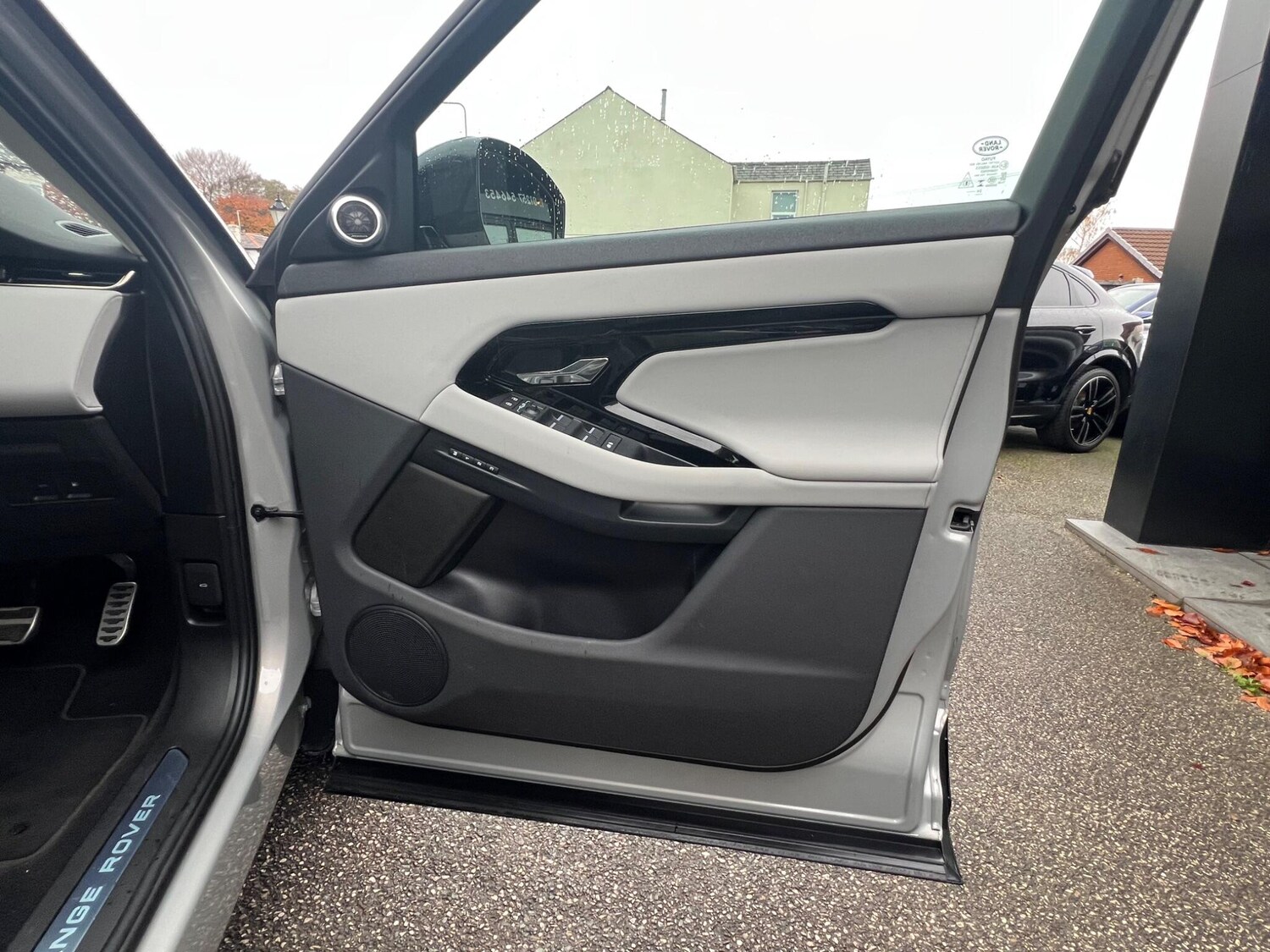 Used Land Rover Range Rover Evoque 2024 for sale - 77839346: Photo 24