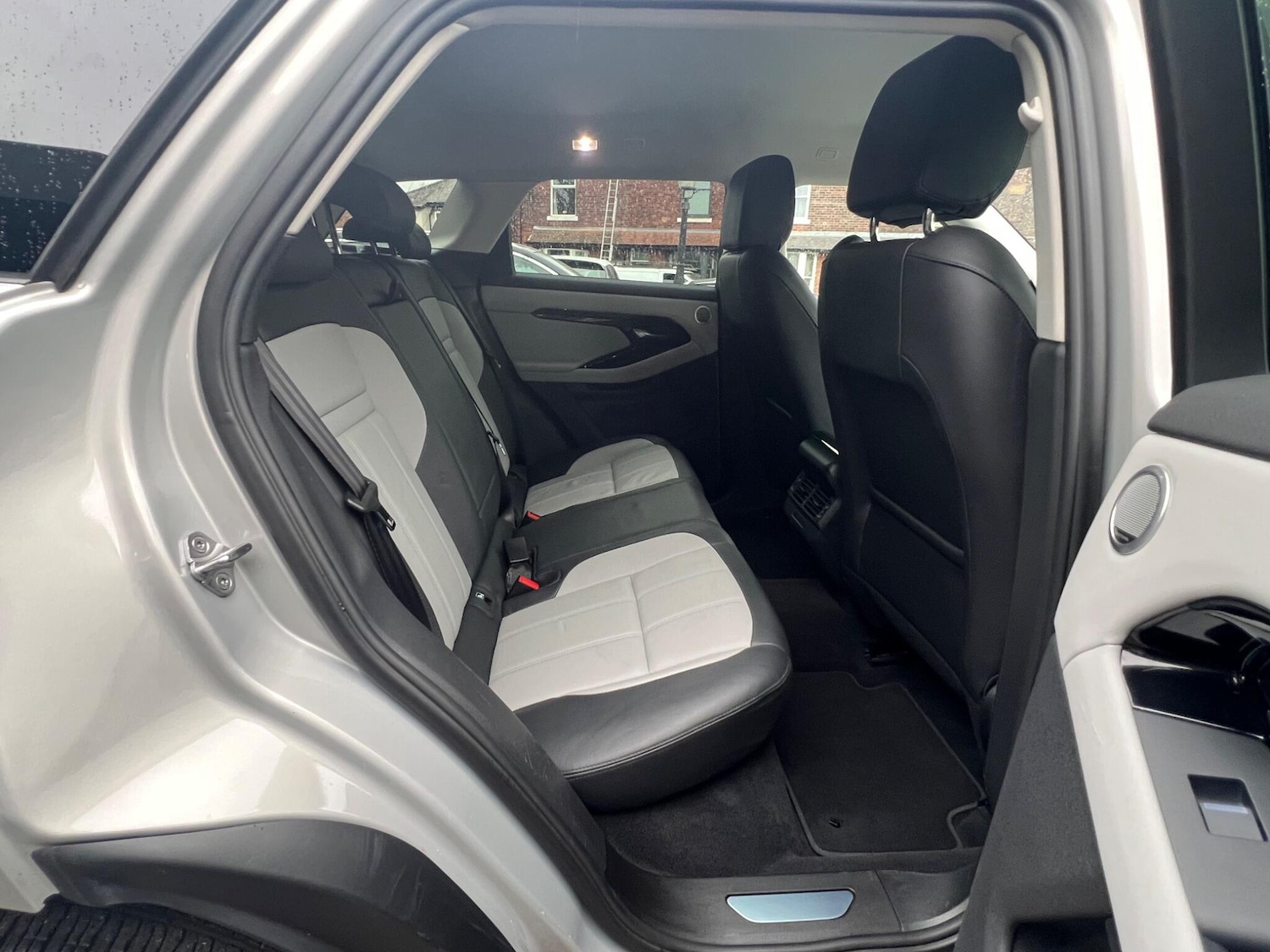 Used Land Rover Range Rover Evoque 2024 for sale - 77839346: Photo 26